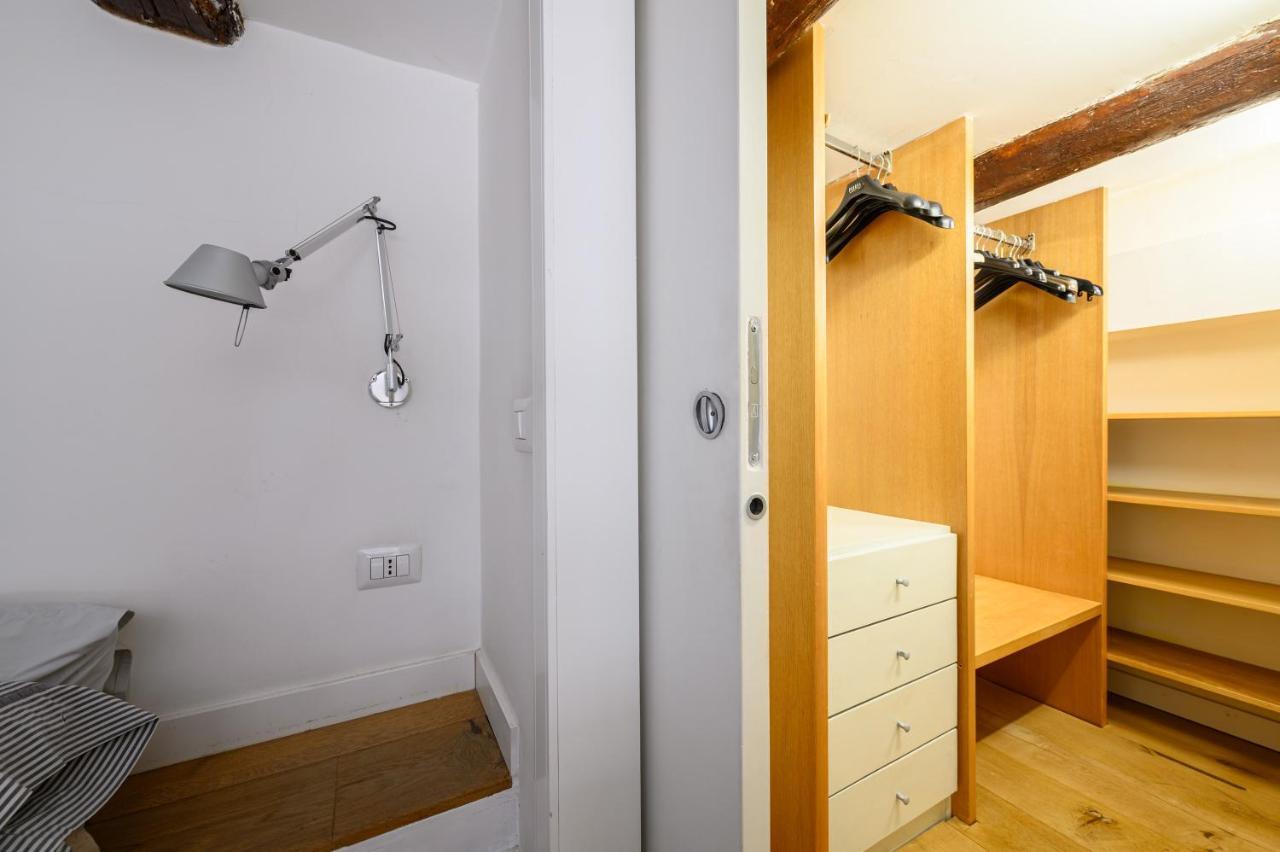 Vespa Apartment نابولي المظهر الخارجي الصورة